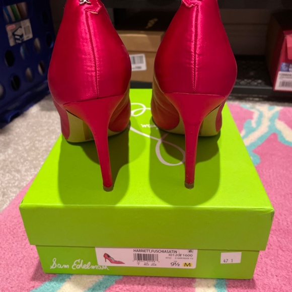 Sam Edelman satin fuschia heels - Picture 3 of 3